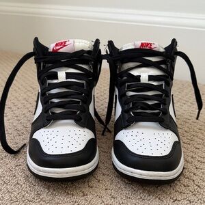 Nike Dunk High
Women's Shoes